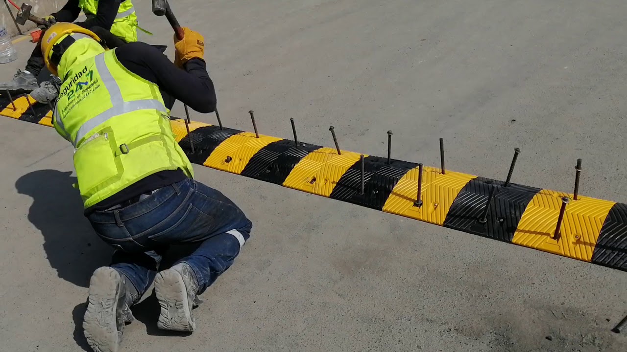 Reductor de velocidad de caucho - rompemuelle de caucho - giba reductora de velocidad de caucho