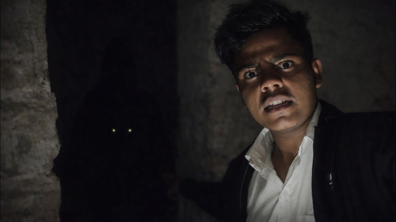 Andhere Mein Do Aankhen 👀 | Sach ya Bhoot?