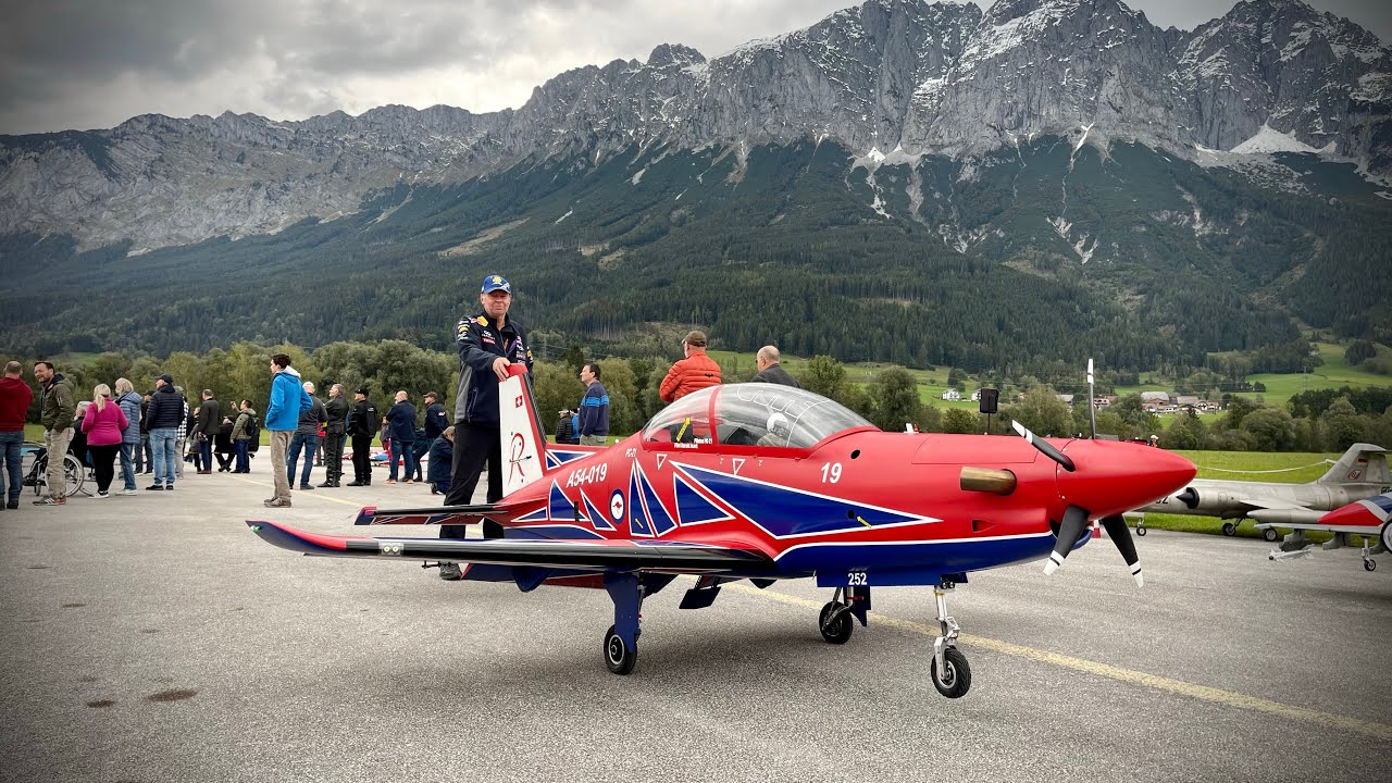 GIANT scratch built Pilatus PC-21 in 1/2.5 | NITRODAYS 2022 | JetCat SPT15-RX | Pilot: Harald Jezek