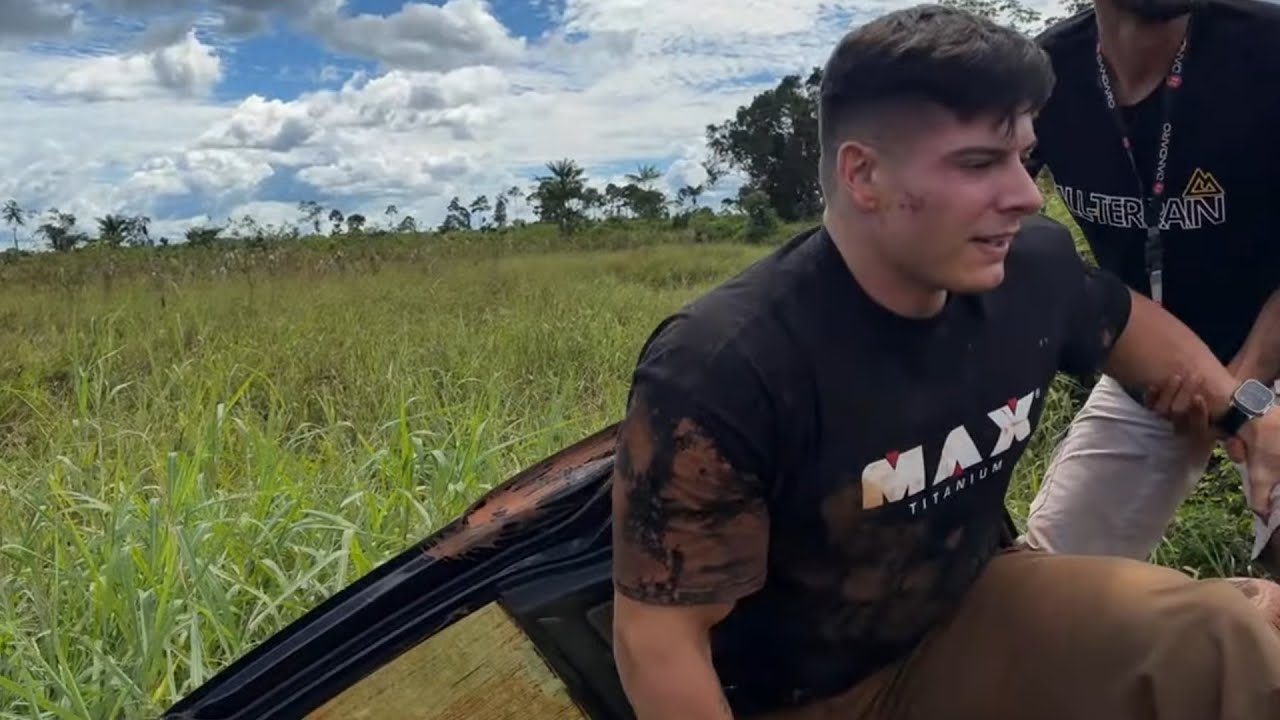 Carro da Max tit&acirc;nio capota com tenente breno na transamaz&ocirc;nica ao v&iacute;vo#tenentebreno #maxtitanium 