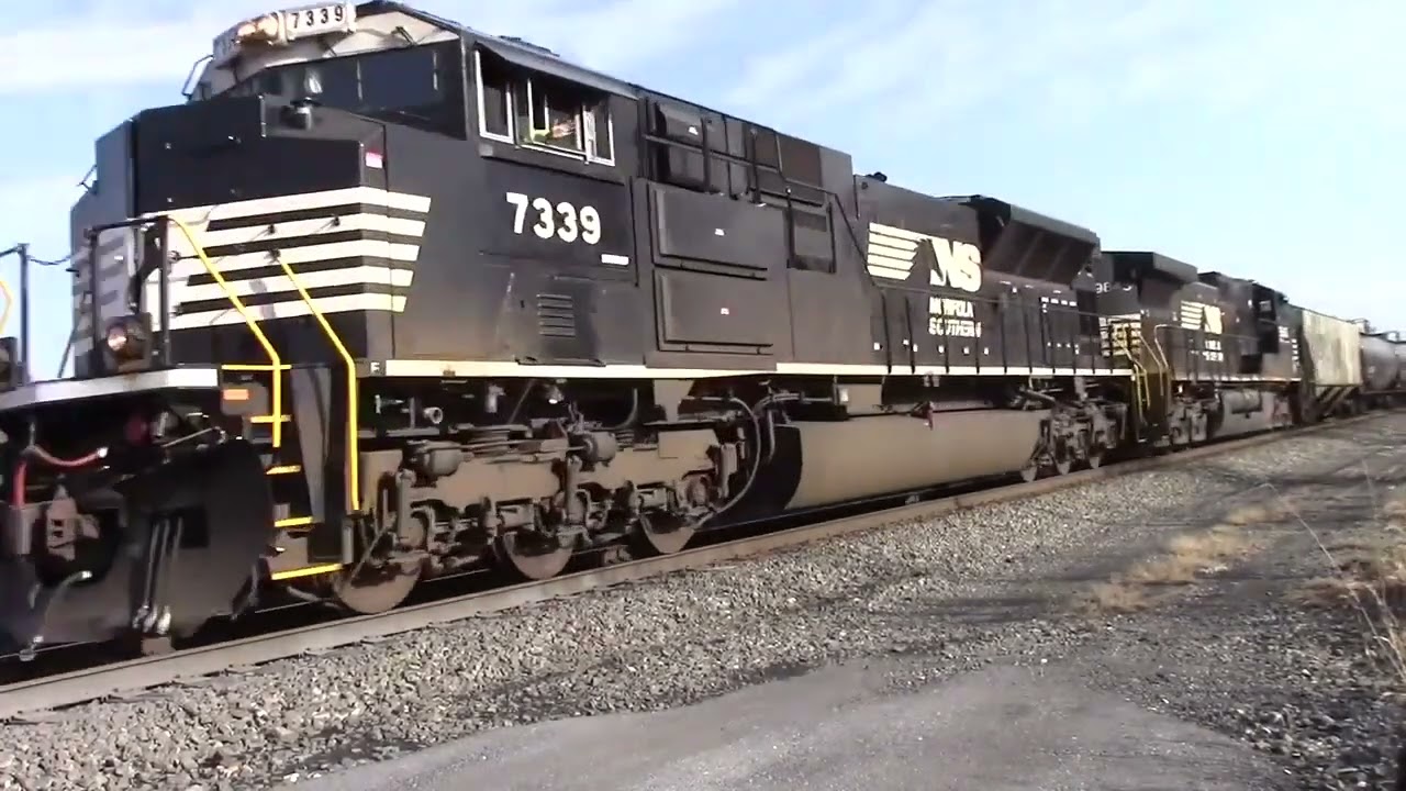 NS Trains In Annville And Lebanon PA Plus BNSF NS 1111 Bar Code And NS 4000