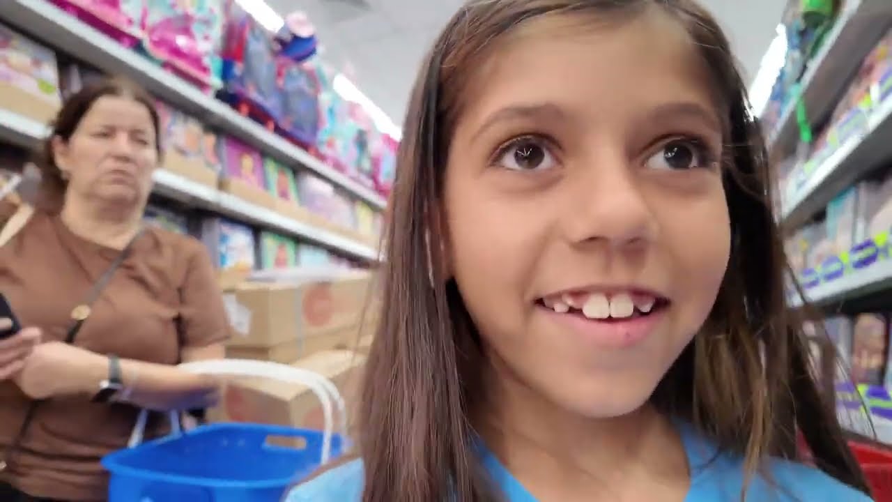 Comprando MATERIAL ESCOLAR da toto !!!