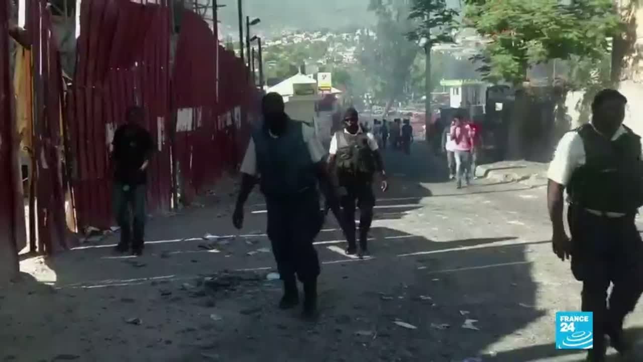 Saqueos y protestas en Haití por subida en el precio de los combustibles