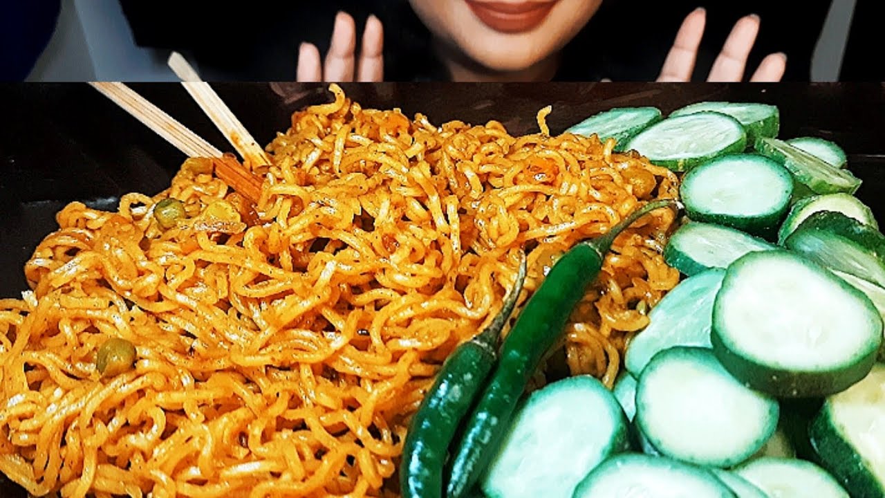 EATING SPICY MAGGI NOODLES, GREEN CHILLI, CUCUMBER SALAD CHALLENGE | spicy maggi eating #eatingshow 