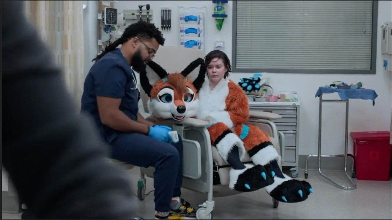 Elizabeth Hinkler - The Pitt - Iris Hewitt aka The Furry first scenes