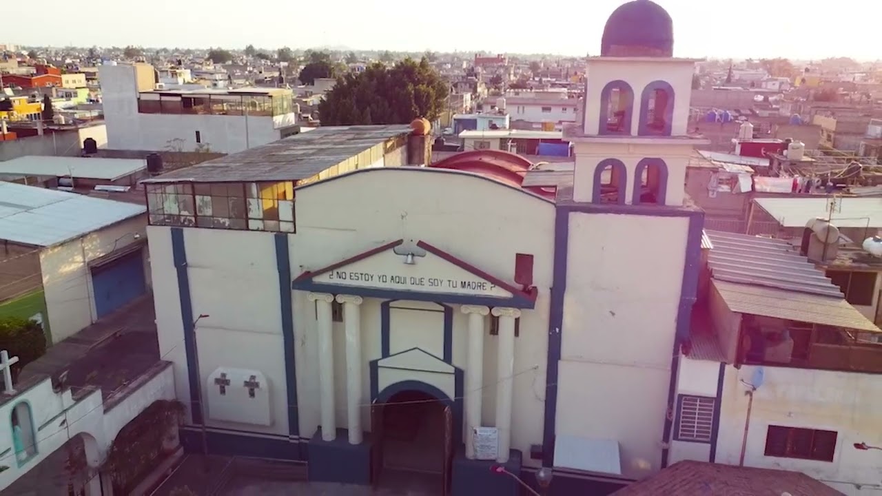 Mis XV Llegando a la iglesia 