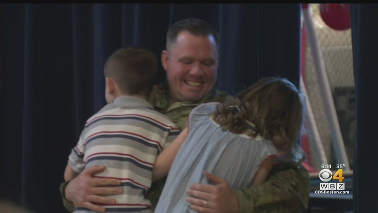 Weymouth Army Dad Returns Home - To His Children's Surprise