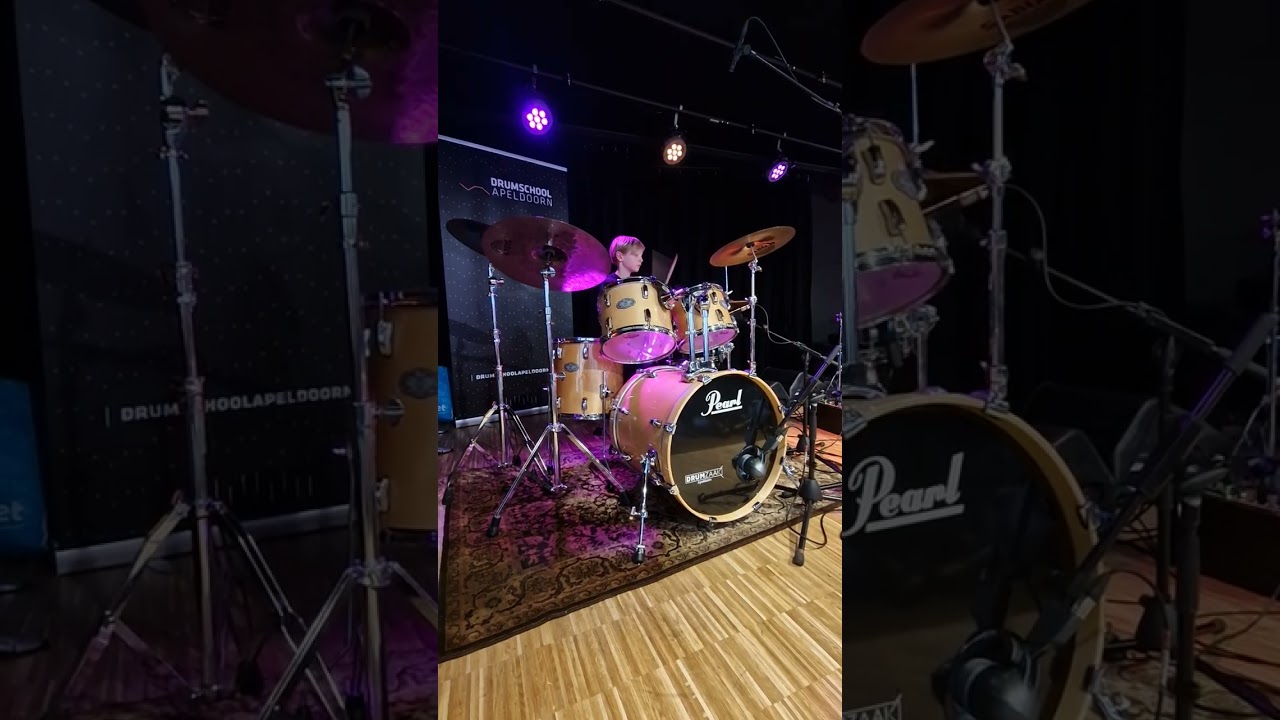 Linkin Park, Eerste optreden 9yo Drumschool Apeldoorn, Gigant Cafe