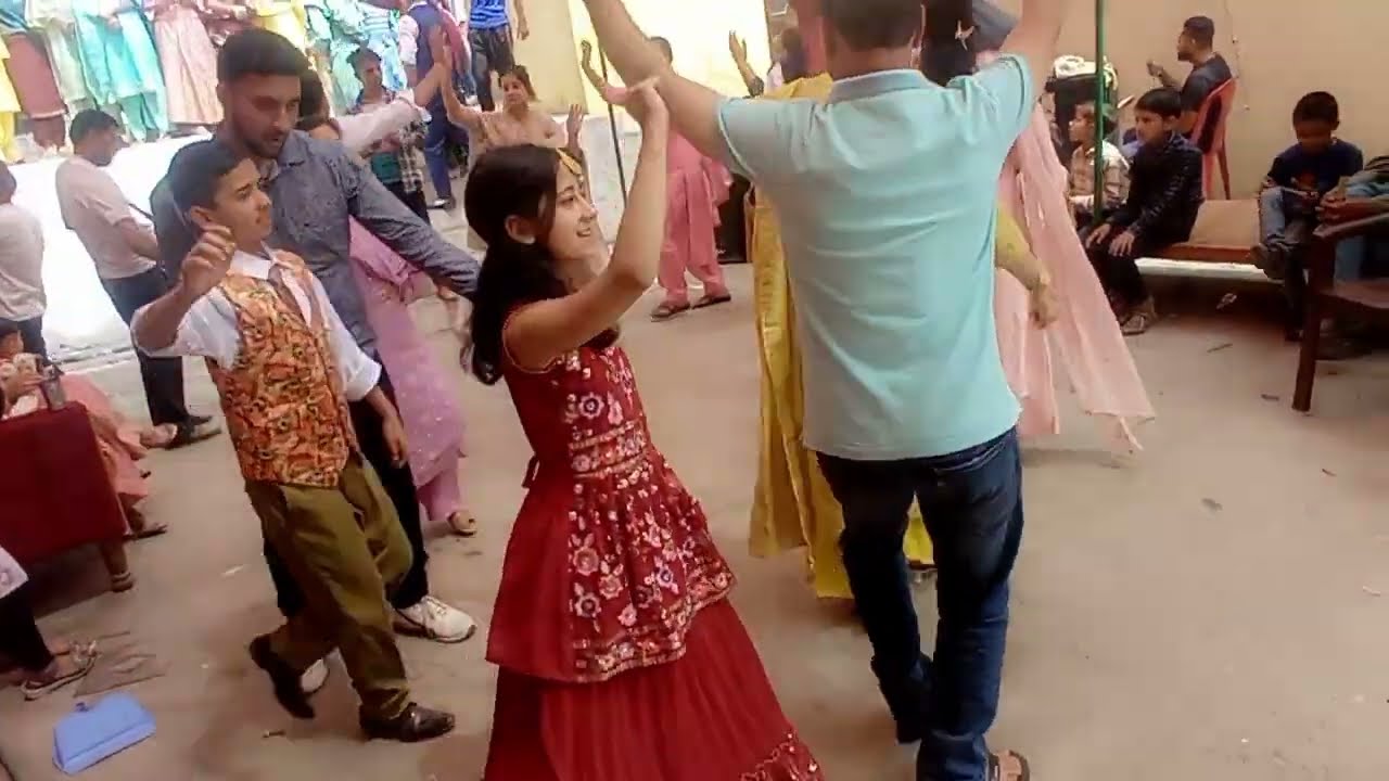 Sarazi dhol and bhaderwahi dance with pogli Bansari ♥️😊