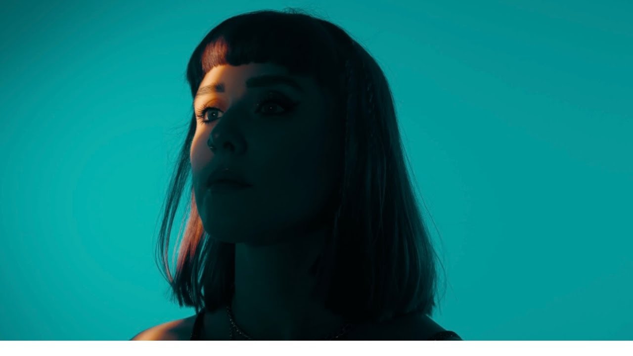 Darla Jade - Broken Armour (Visualiser)