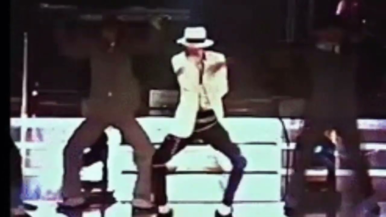 Michael Jackson - Smooth Criminal Live At Wembley (Slowed + Reverb)