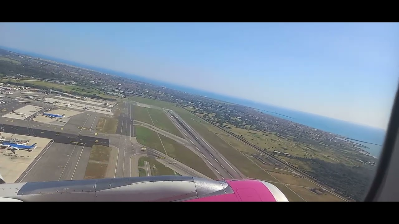 Decollo da Roma Fiumicino di un A320 WizzAir - TakeOff from Roma Fiumicino of a A320 WizzAir