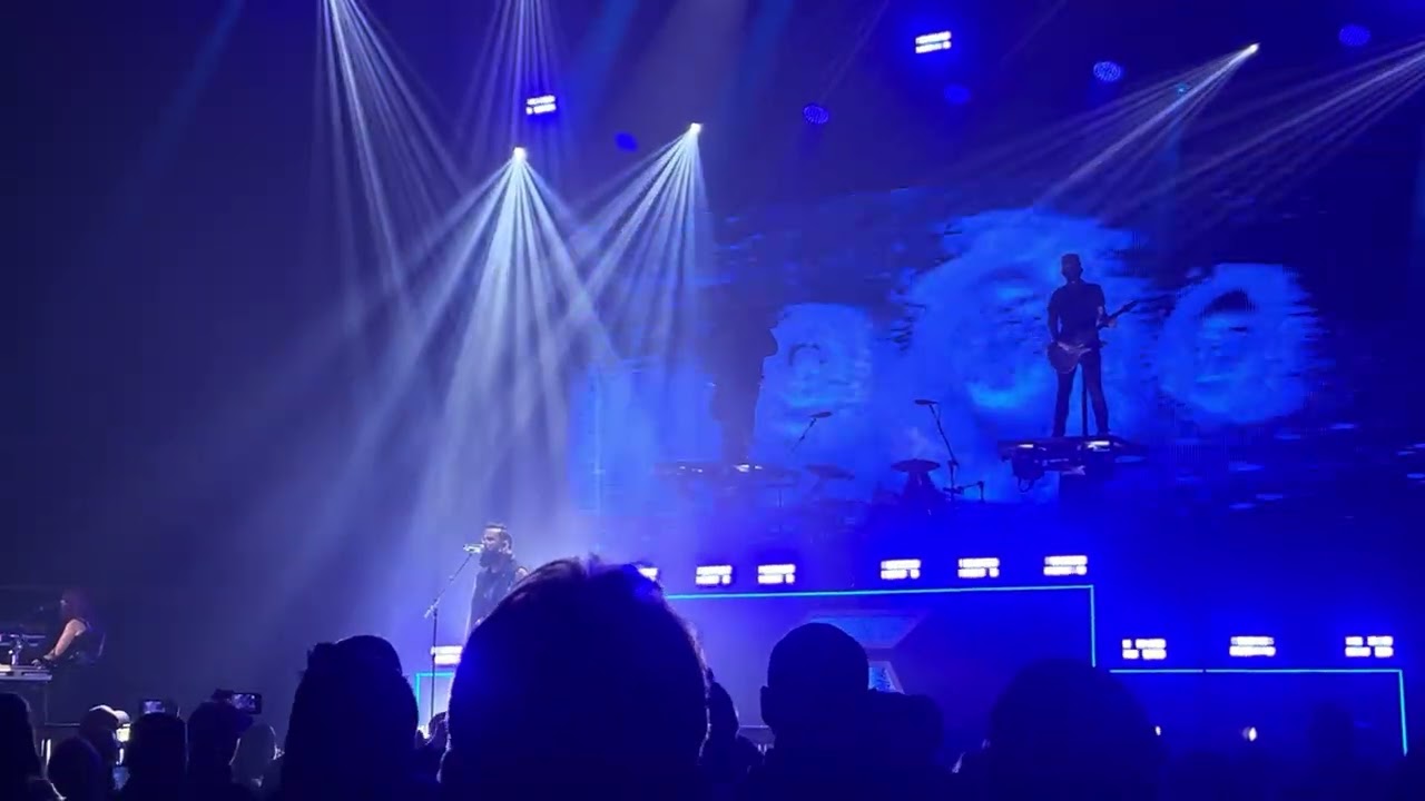 Comatose by skillet live  