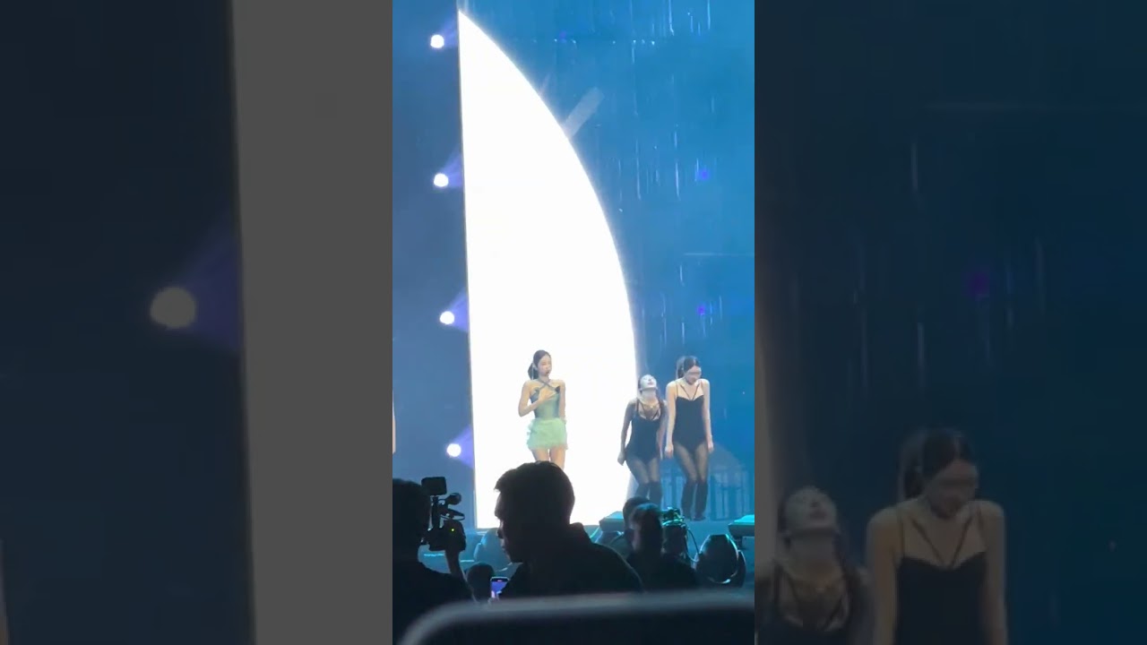 230304 BLACKPINK - You & Me (JENNIE Solo) at BORNPINK IN KUALA LUMPUR