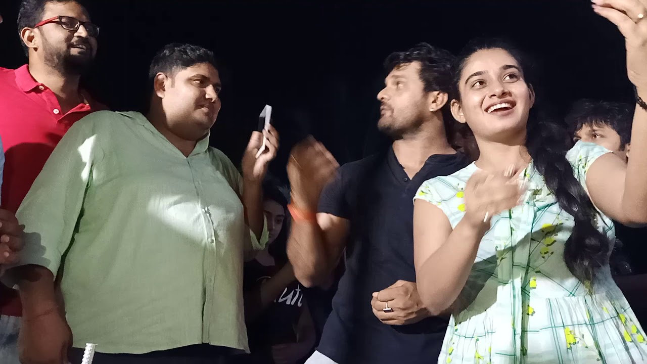 खेसारी लाल यादव ने Mehandi Lagake Rakhna 3 के shooting पे ऋतु सिंह का मनाया Birthday