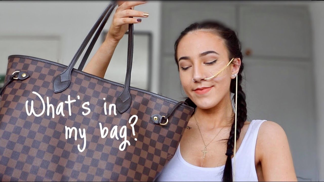 ♡ Updated What's In my Bag? Spoonie Edition👜 | Amy Lee Fisher ♡