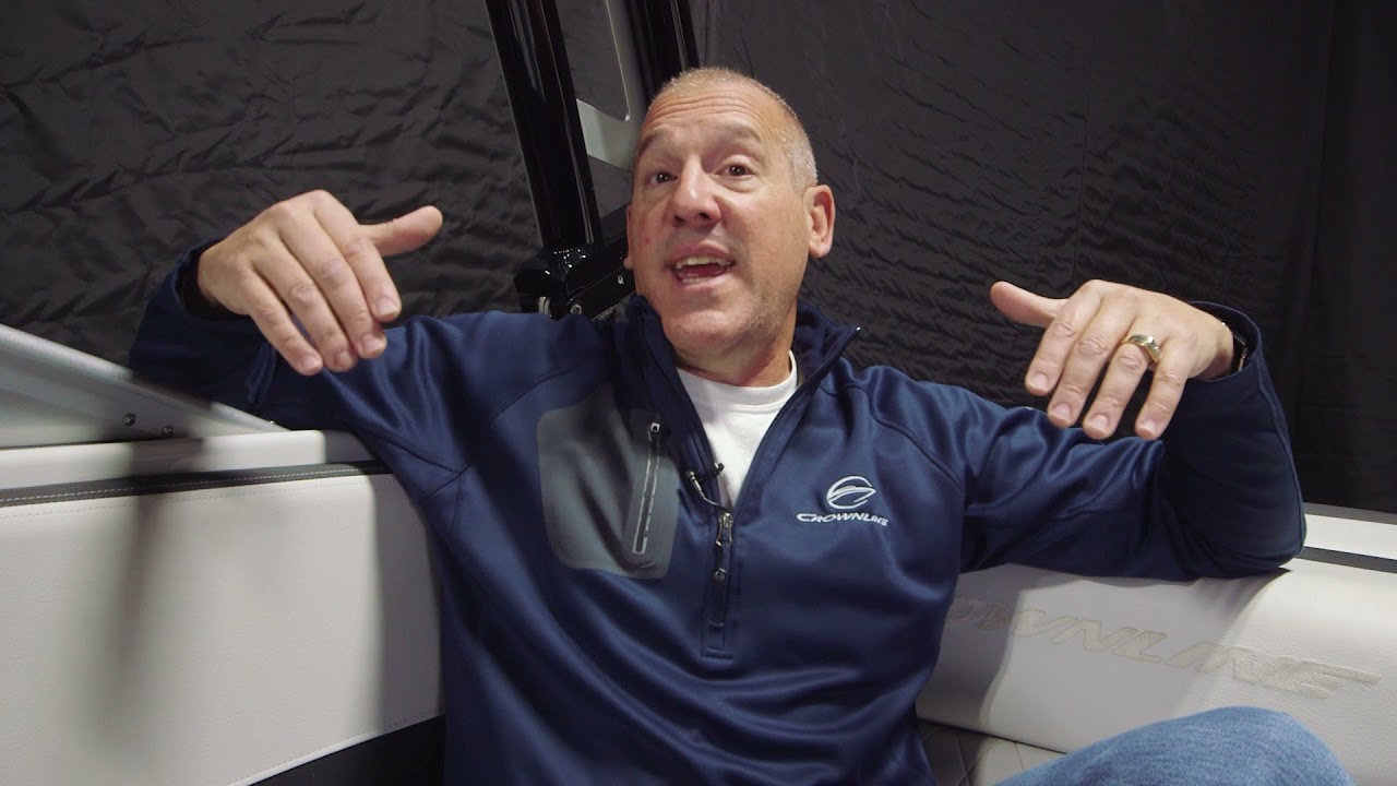 Crownline   220 SS Walk Through