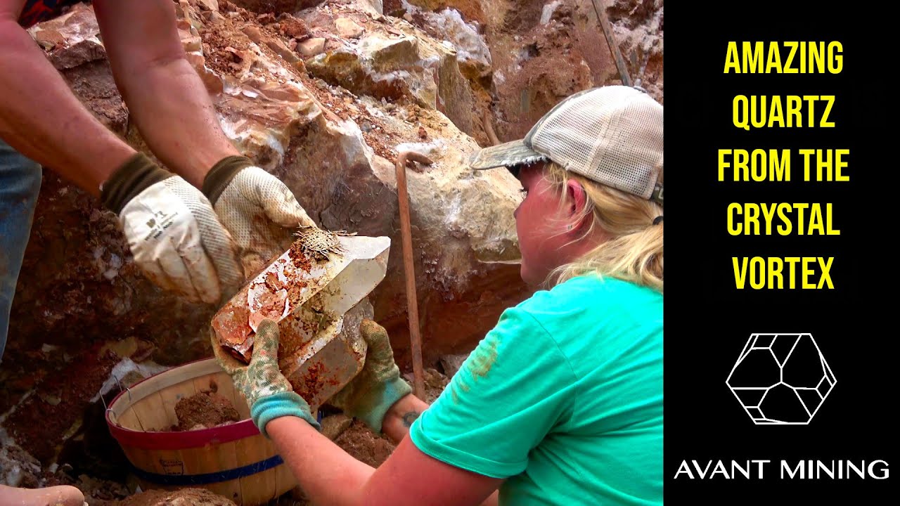 Amazing Quartz From the Crystal Vortex! (Professional Crystal Mining)