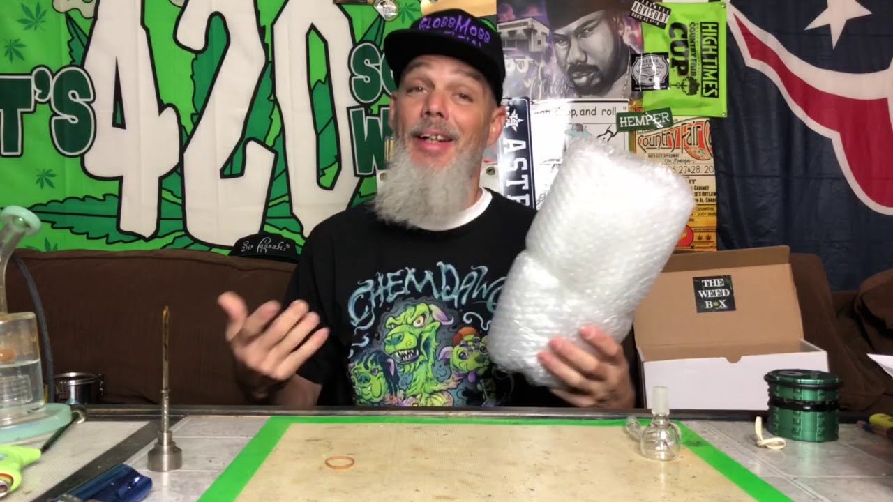 THE WEED BOX -NOV. 2018 MEGABOX ZEN EDITION