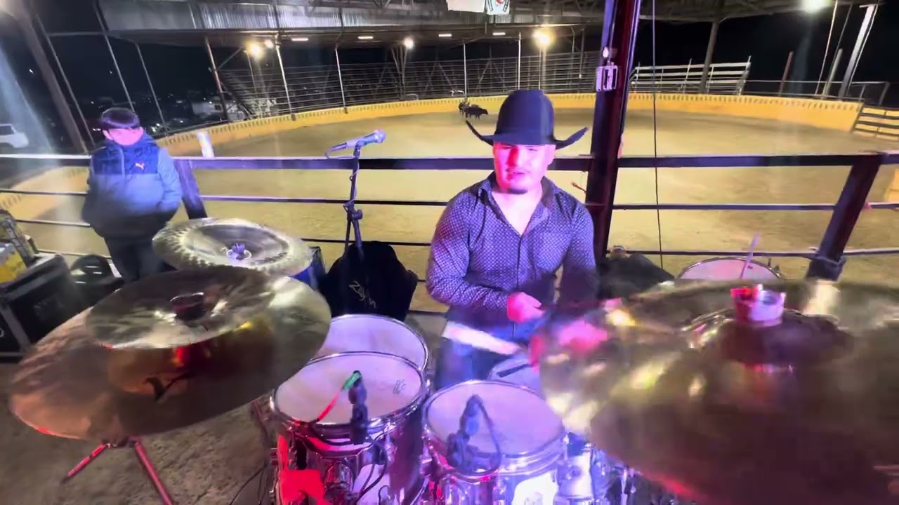 Vestido Rojo - Los Petroleros De Heber Hernandez #drumtech #audiorental