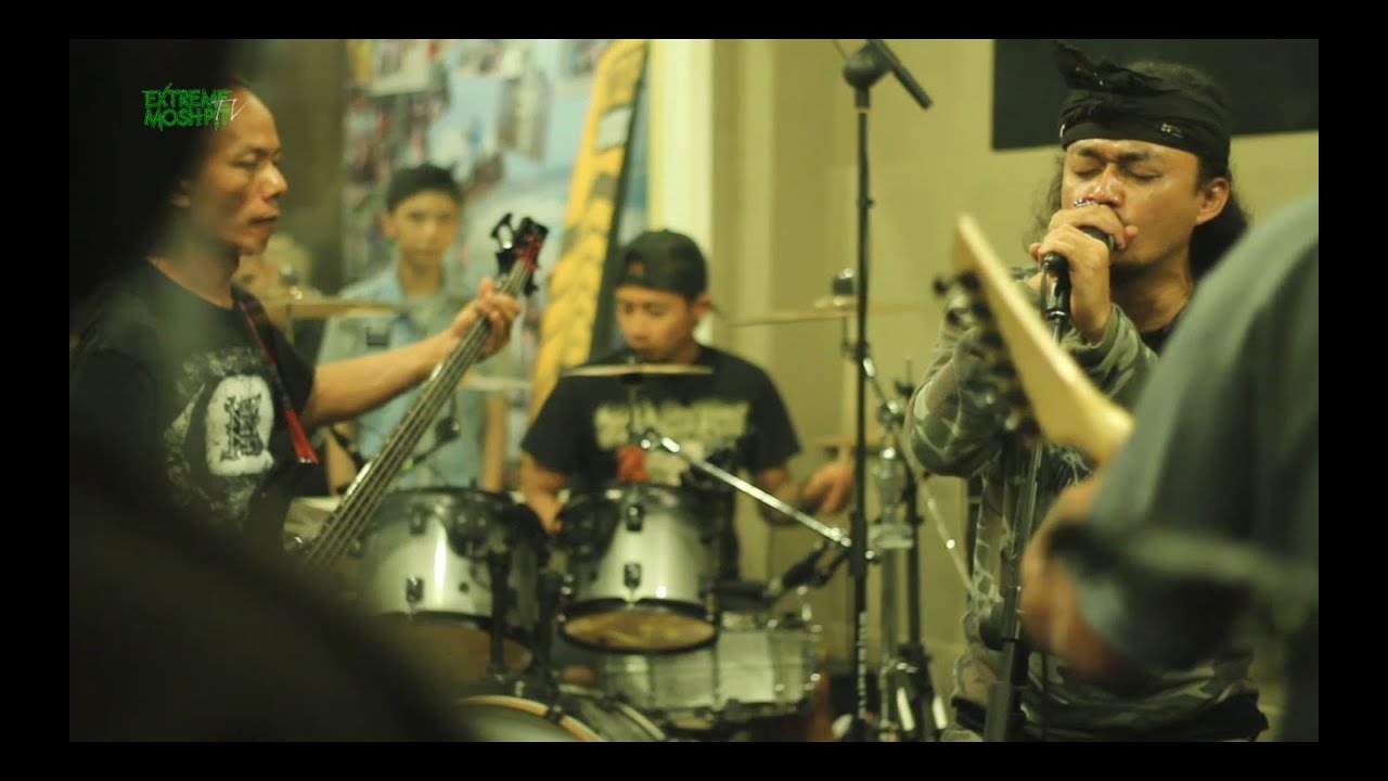 Extreme Moshpit 