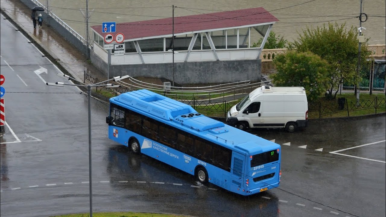 ЛиАЗ-5292.67 (CNG) № 221015 Маршрут №17 