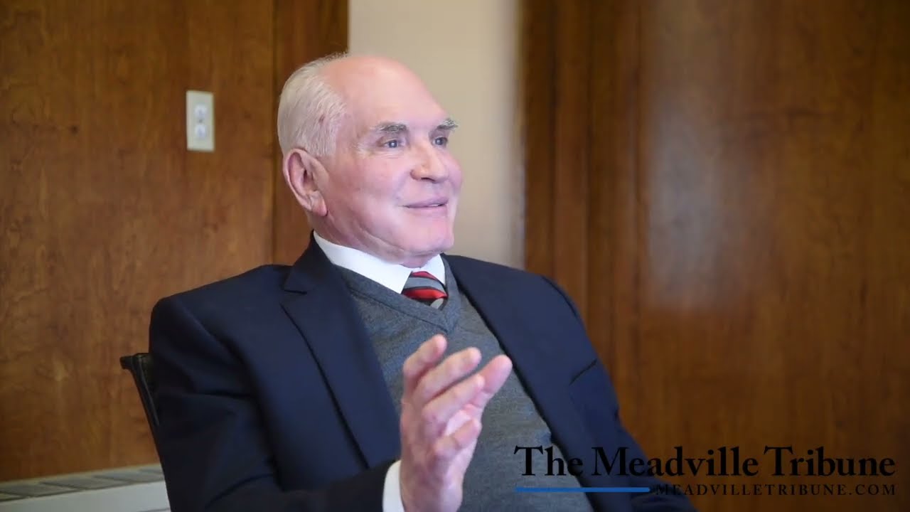 U.S. Rep. Mike Kelly (R) speaks with The Meadville Tribune