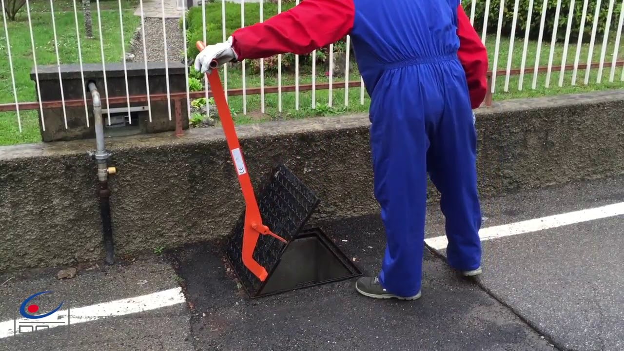 ITALIFTERTS  Zařízení pro otevírání poklopů