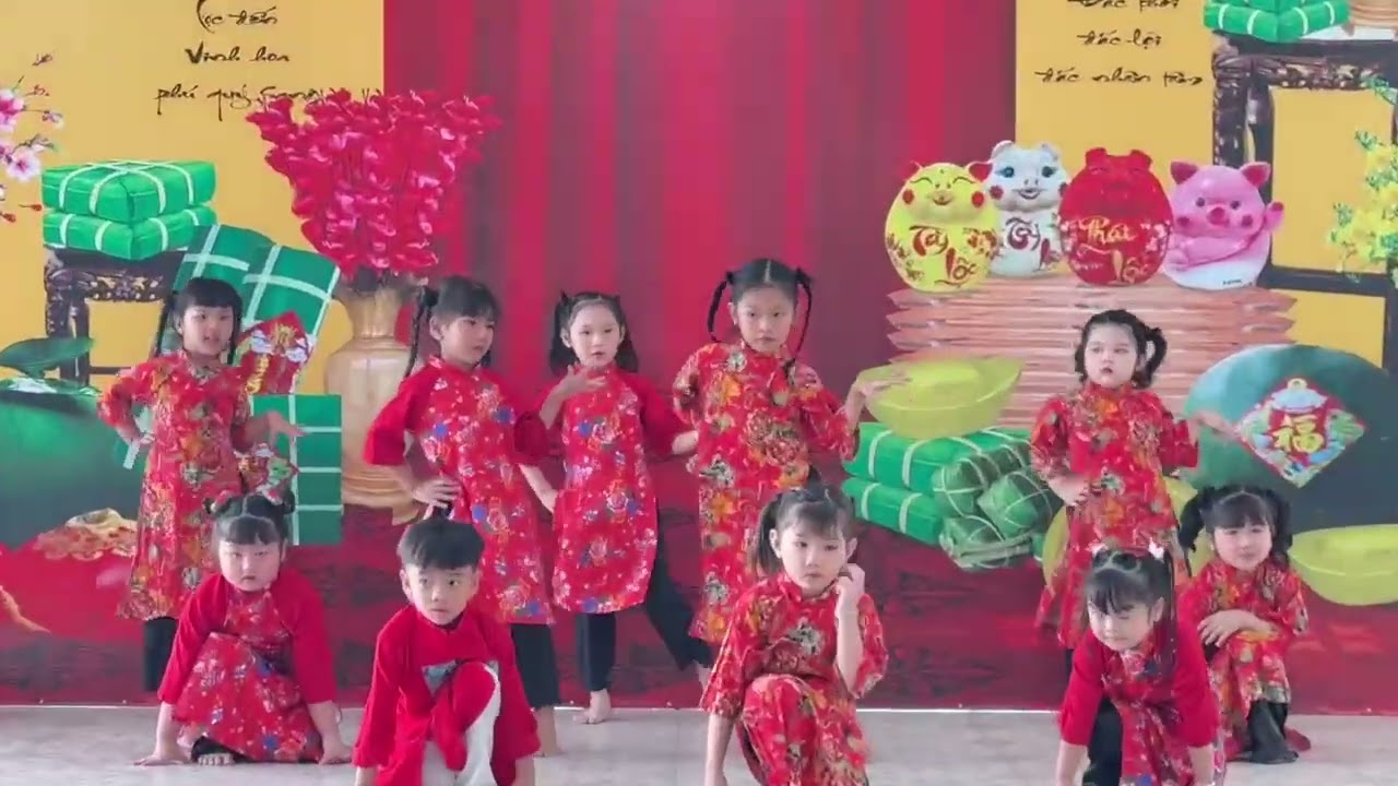 bé nhảy mừng xuân 2026