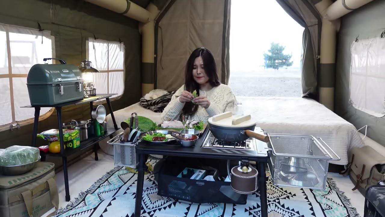 Beach Camping in Early Winter 🌊⛺ | Quiet Sunset by the Sea