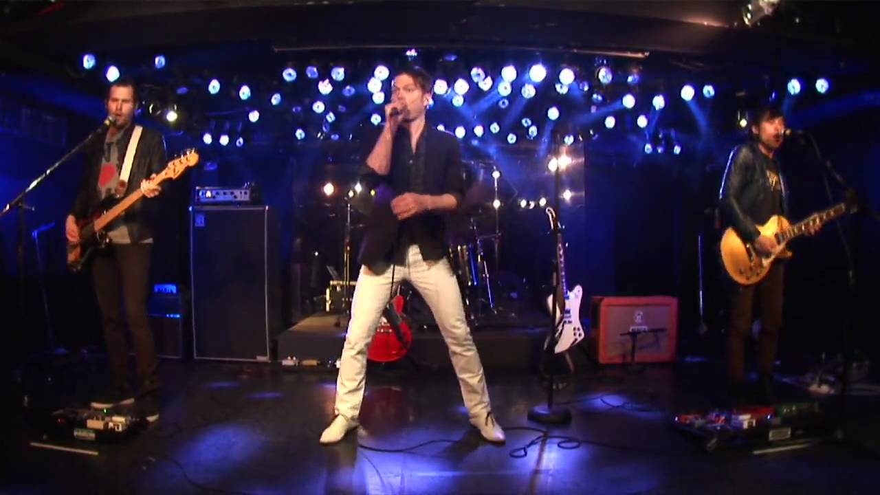 Atomic Tom: 