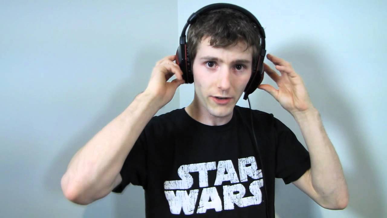 TekNmotion Intruder Gaming Headset & Headphones Unboxing & First Look Linus Tech Tips