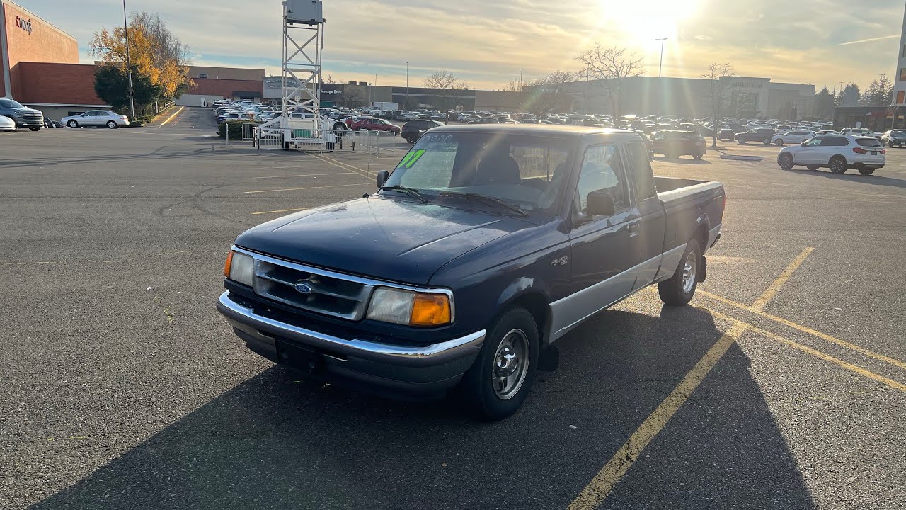 1997 Ford Ranger XLT (With Rare 4.0 V6) Walkaround, Startup, and Mini Review