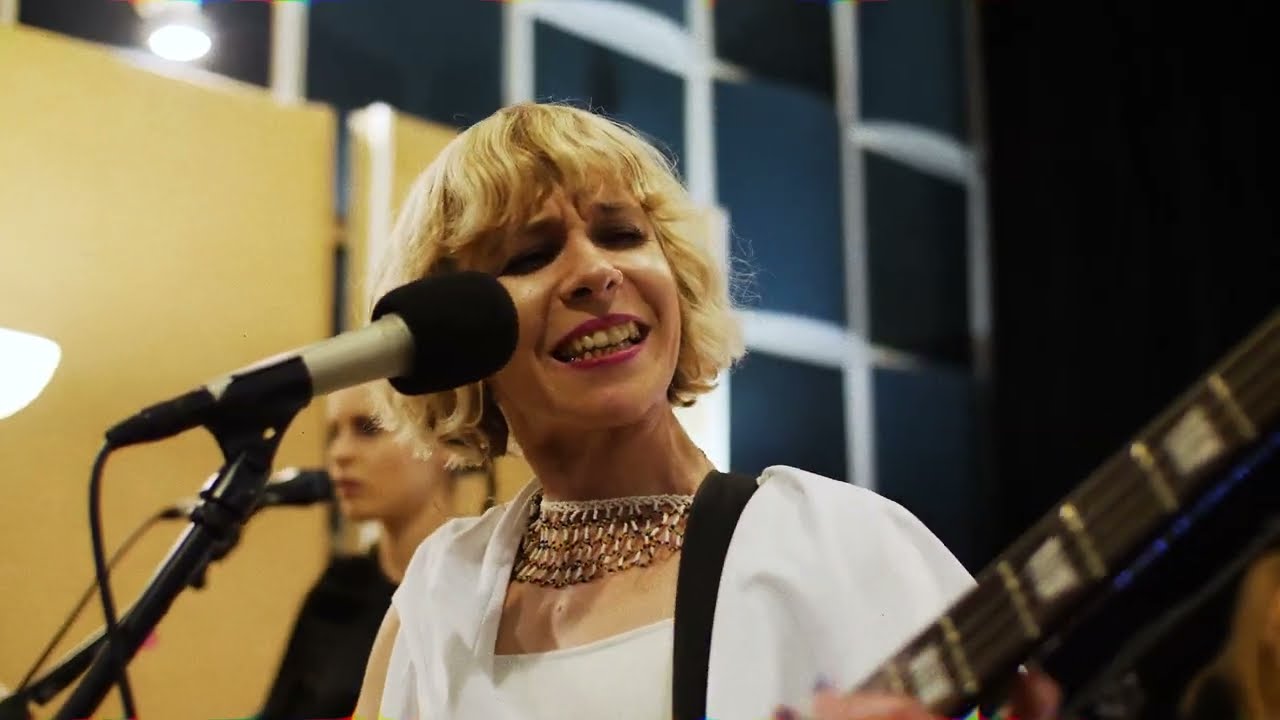 INA WEST - Melania (Live in Studio)