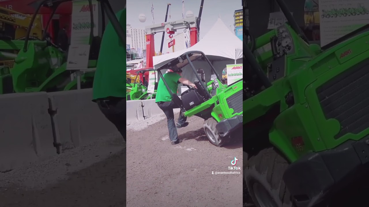 Avant vs skidsteer #shorts #embershorts