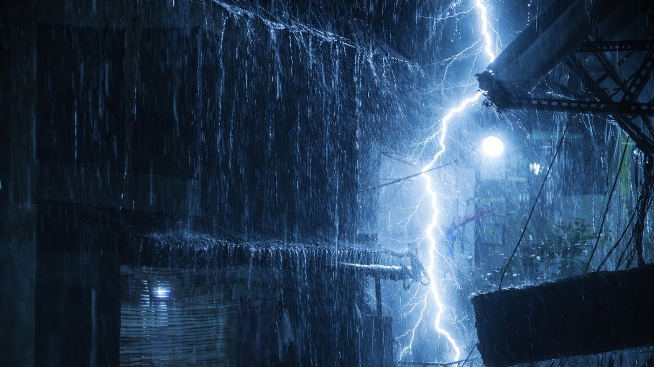 Gentle Rain on a Deserted Alley in Town at Night - Sweet Rain Sounds for Sleeping and Relaxing