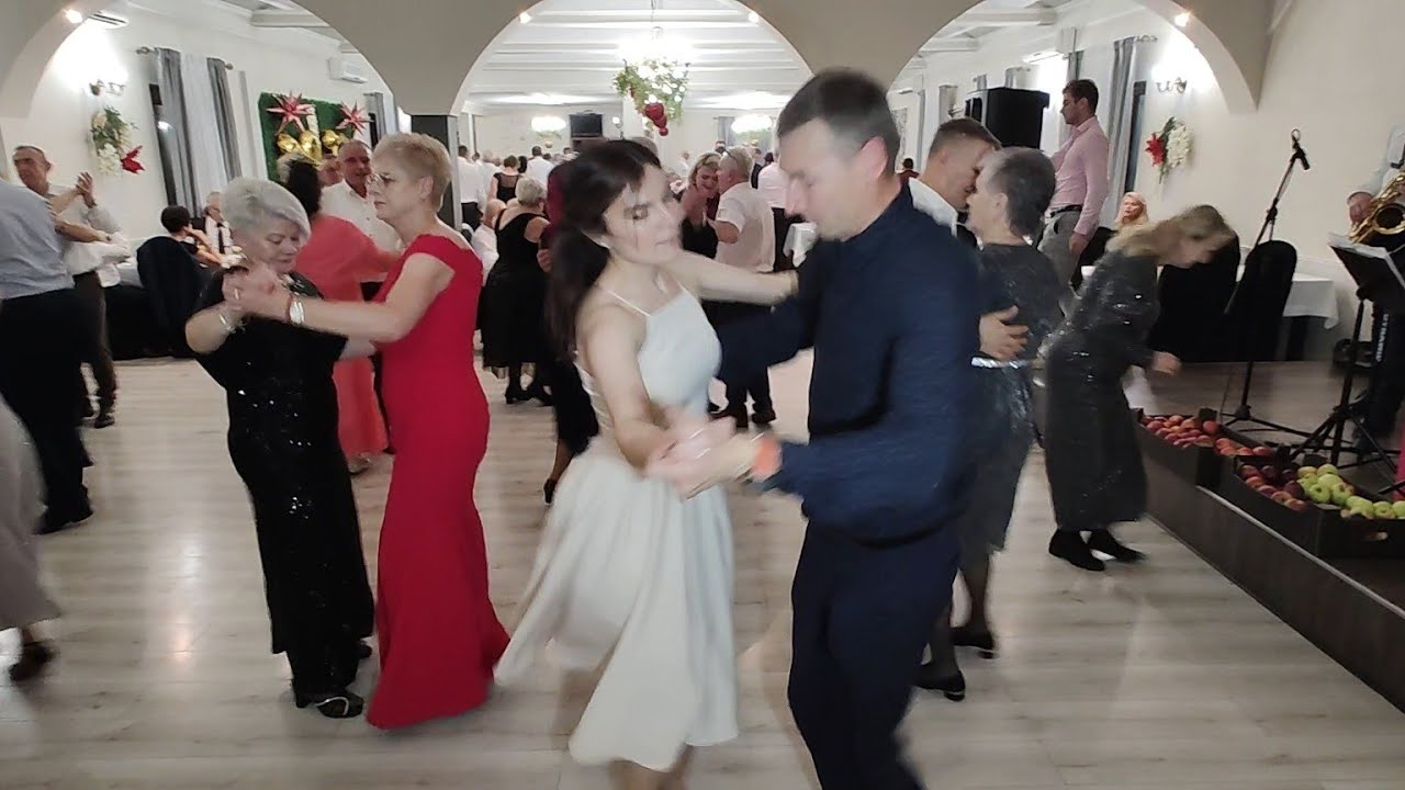 Skromny TANCRZ a jak elegancko POPROWADZIŁ świetną TANCERKĘ w Złotym DWORZE 