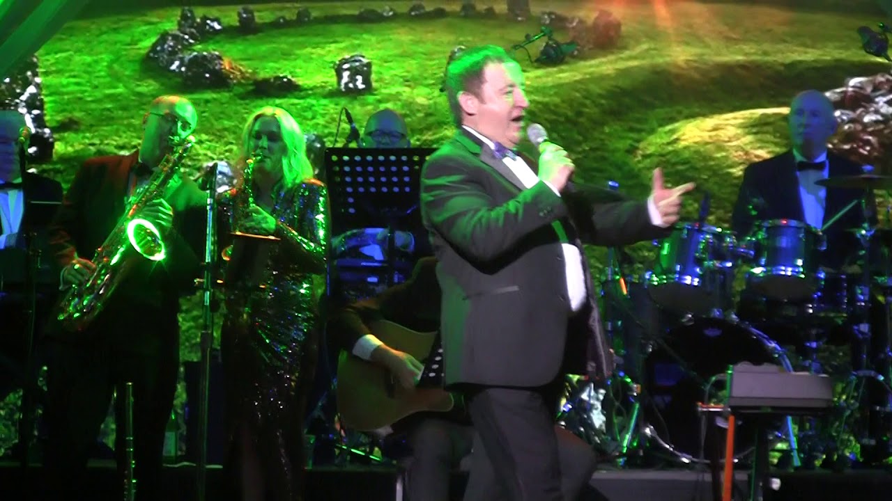Declan Nerney  - Stop The World And Let me Off  Gertrude Byrne  Cruisee finale 2019