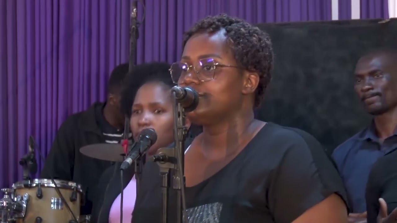 JOSEPH CHIRWA GWIRENIDZANJA Live at Area49 Lwc