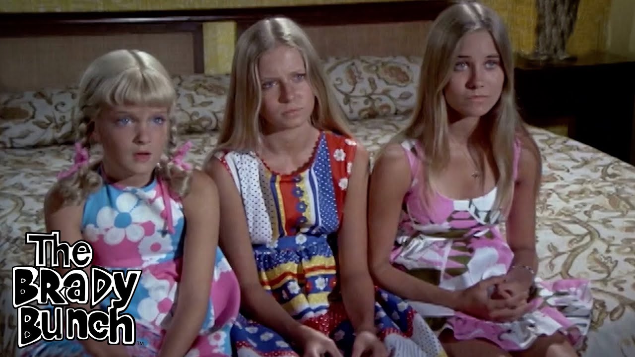 The Brady Bunch Girls: 70s Style Icons!