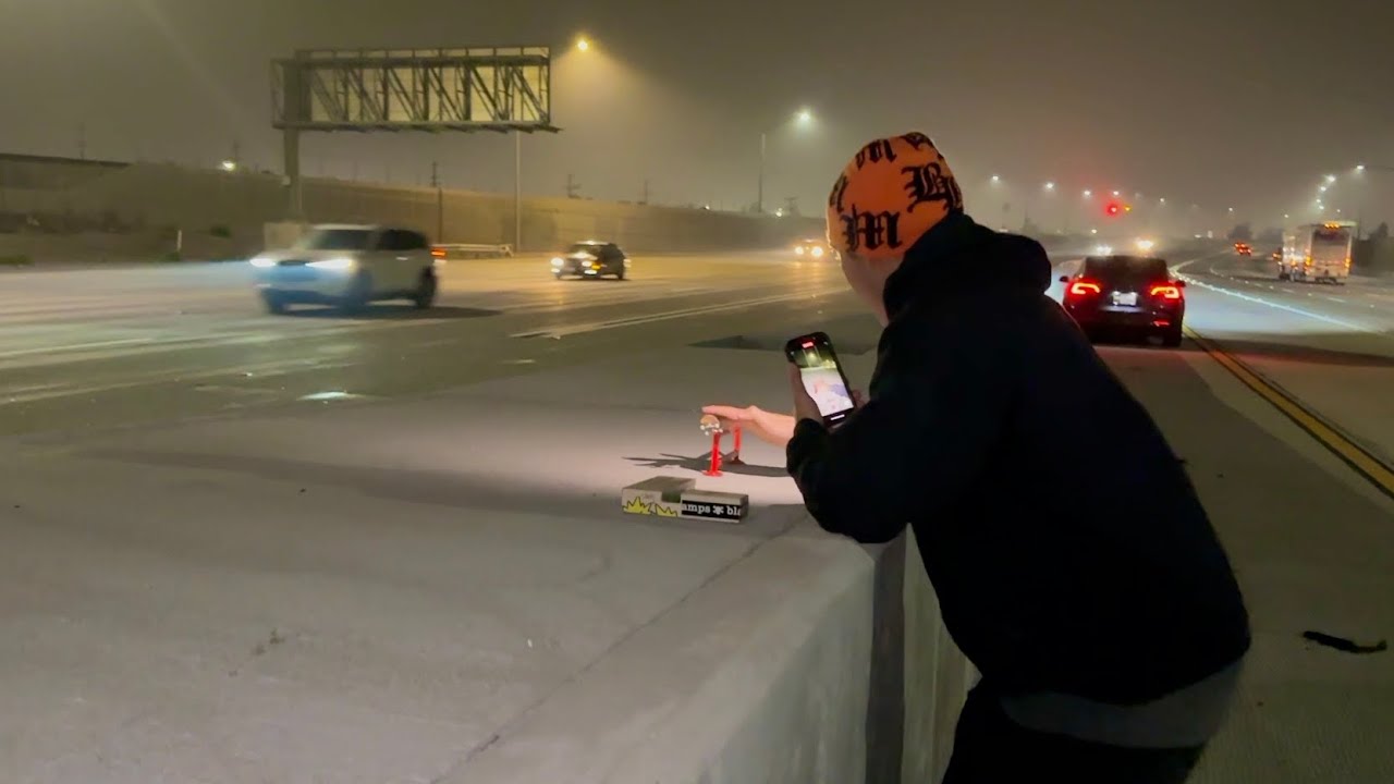 Fingerboarding On The Freeway!