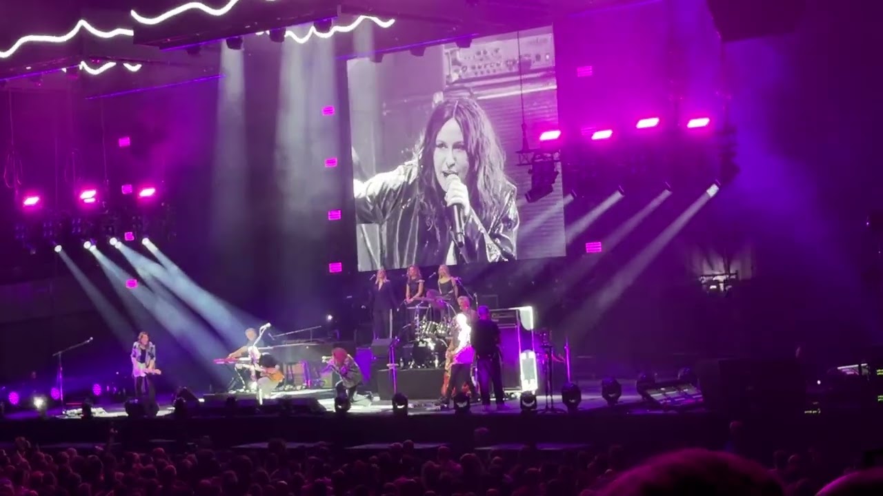BLØF & Jeanne Rouwendaal - Soms Is Het Te Laat (WIES cover) @ Rotterdam Ahoy 22/11/2025