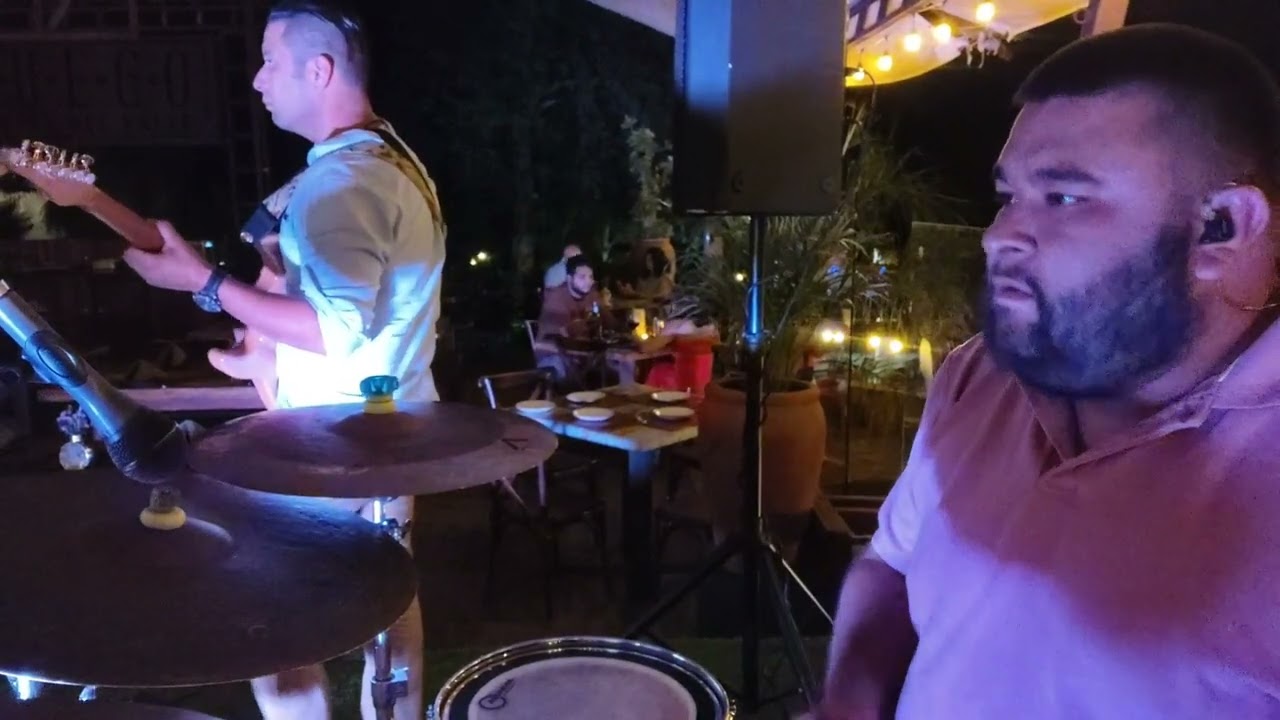 Miley Cyrus - Flowers - Cover TOP Band