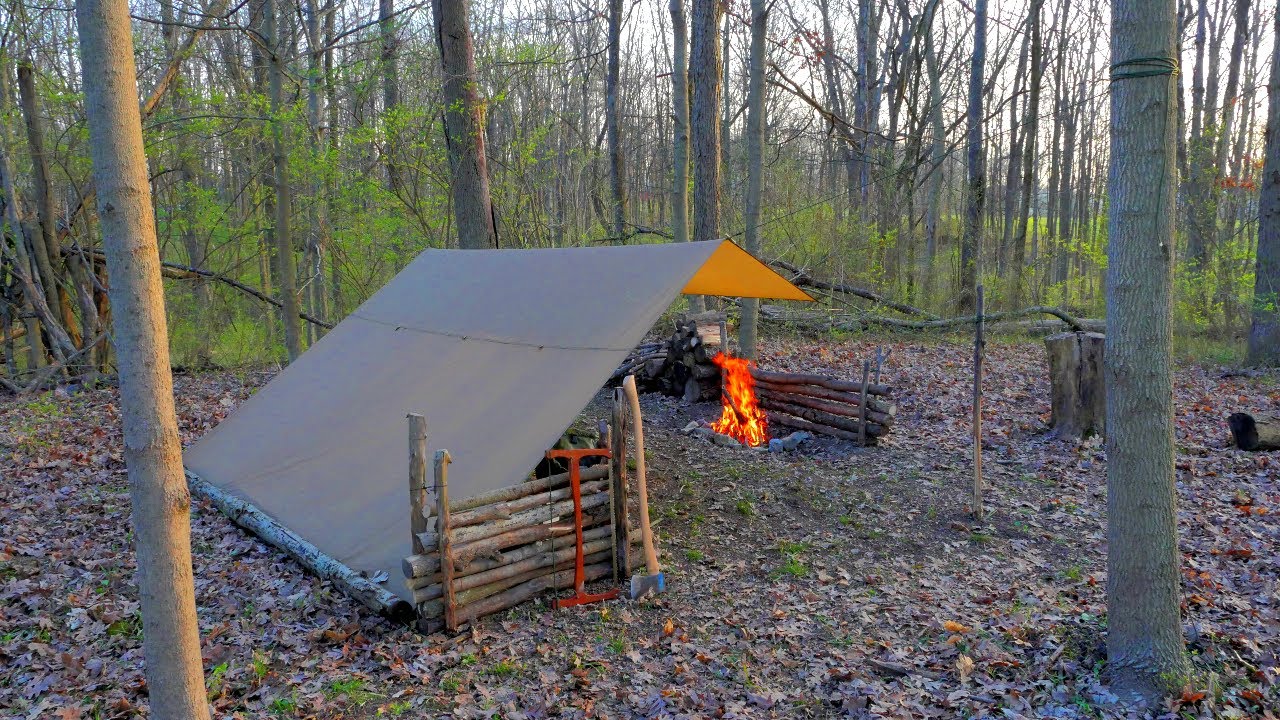 Solo Bushcraft Overnighter | Camping under a Tarp Shelter, Cooking T-Bone Steak & Bacon