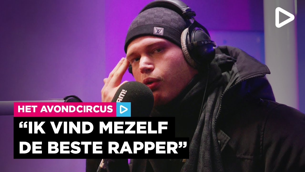 Esko doet 'Jongen Van Bodem' voor het eerst LIVE - Het Avondcircus | SLAM!