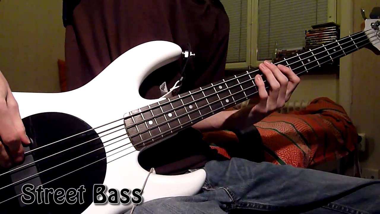 Fleabass Model32 vs. Street Bass [Review]