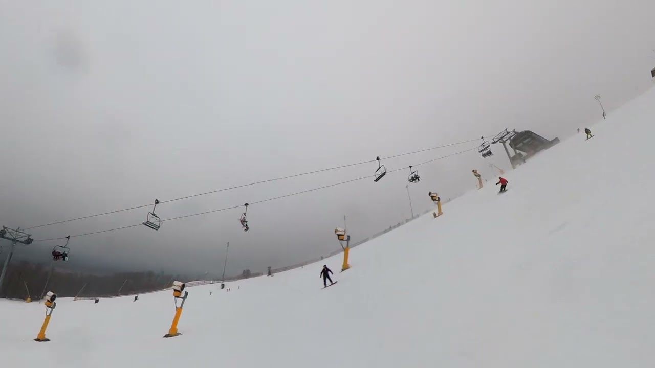 SNOWBOARDING !!