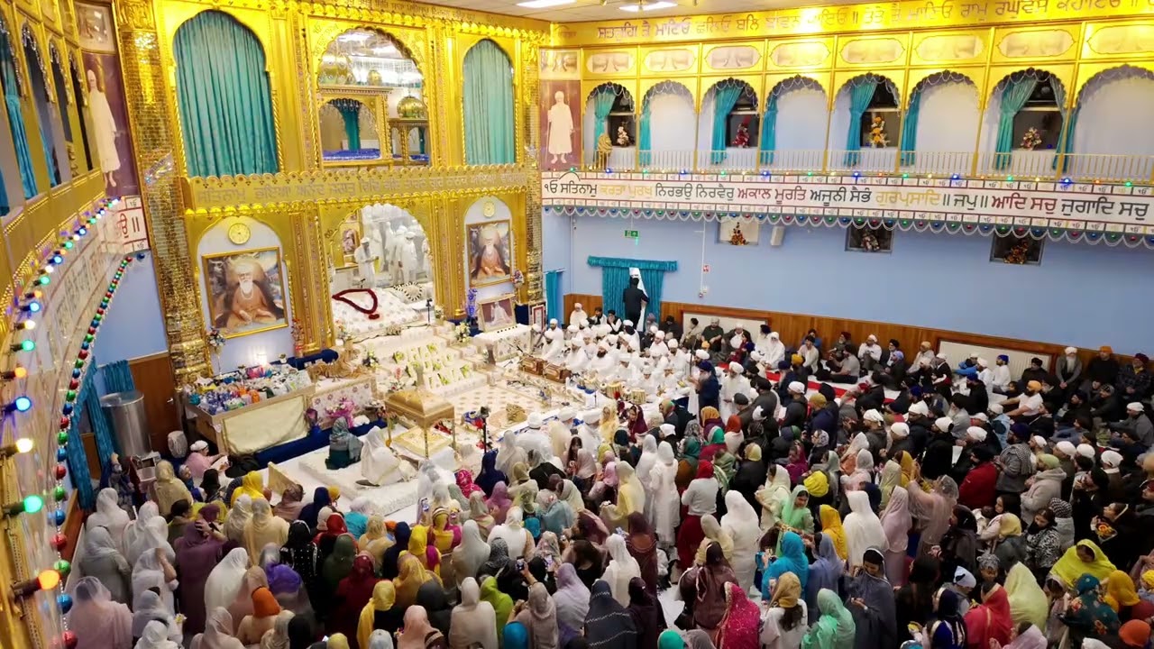 'Aarti' Pooranmashi Sri Guru Nanak Dev Ji Gurpurab - 05.11.25 - Nanaksar Coventry
