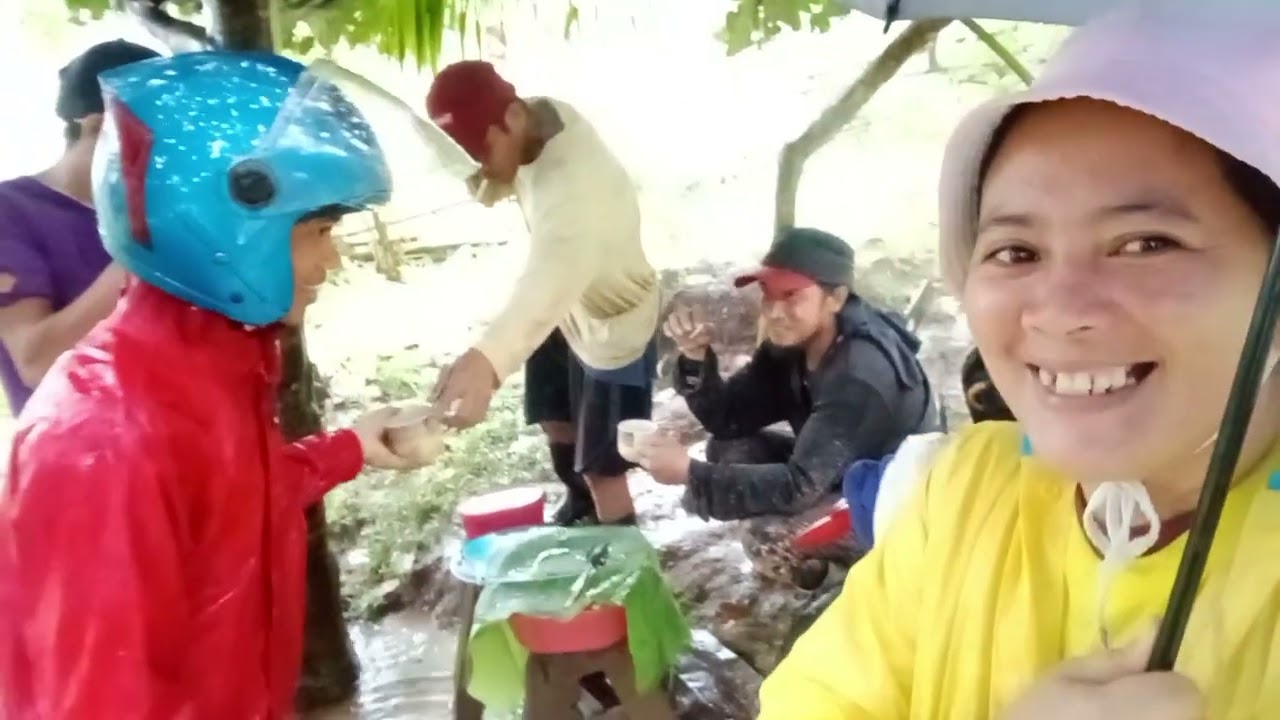 READY NA ANG KAHOY PARA SA PAYAG NI PAPA AT NA PAKALAKAS NG ULAN