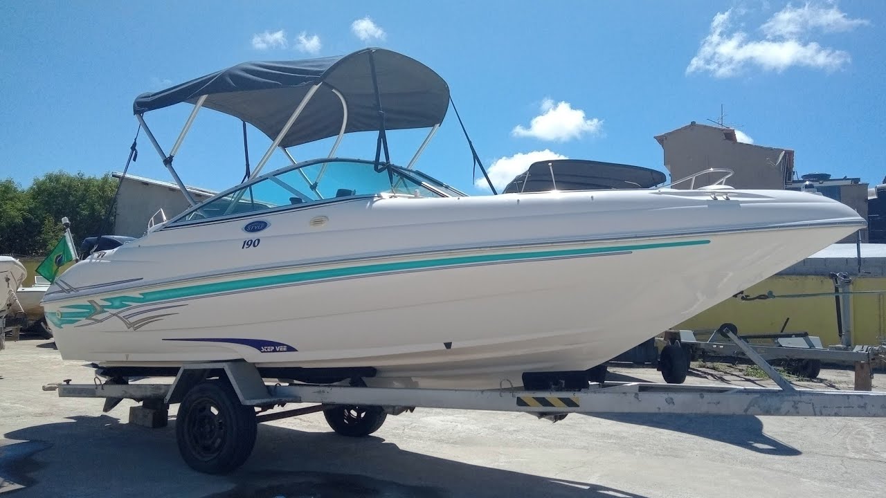 Lancha Focker 190 com Motor Mercury 115 HP Optimax (19 Pés)